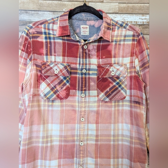 NIRVANA Red and Blue Plaid Casual Button Down Shirt - Picture 14 of 15